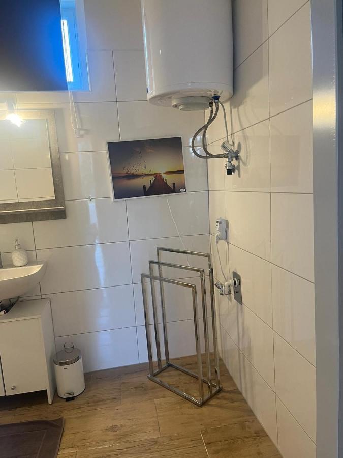 Santa Lucia Apartments Bodensdorf Bagian luar foto